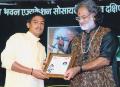Abhijit Apastambh with Grammy Award Winner and creator of Mohan Veena Pt. Vishwa Mohan Bhatt