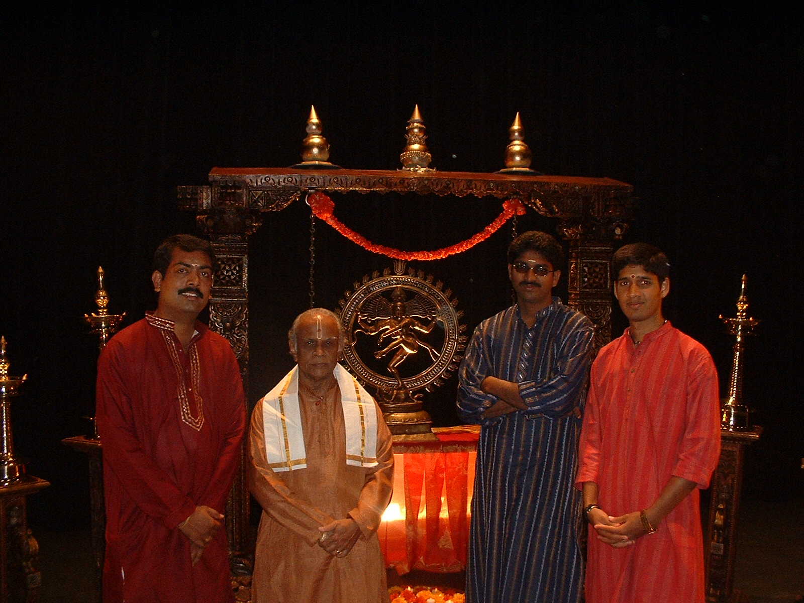 Mayavaram t. viswanathan With Adyar Laxman Sir