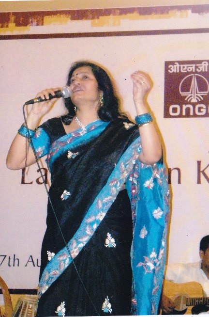 Indrani Bhaumik performing in program