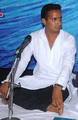 Kaustubh Bhide performing in program