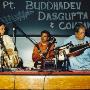 Monir Hossain performing with Pt. Budhadev Das Gupta