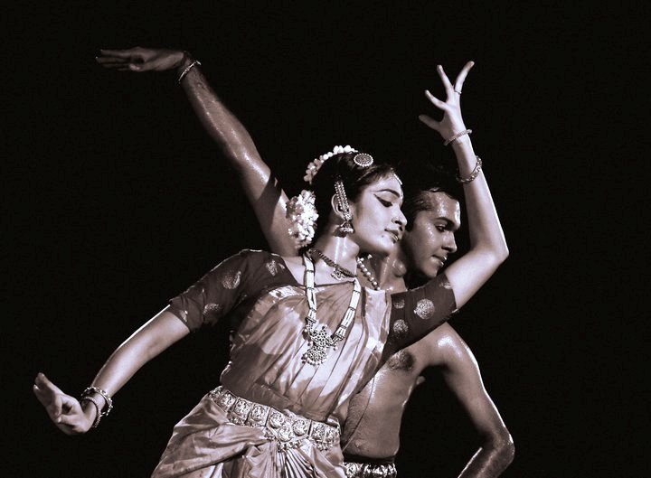 Viraja Mandhre & Shyamjith Kiran performing at Kalakshetra