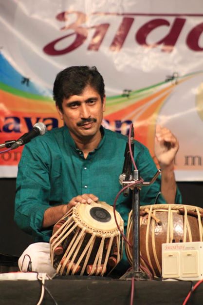 Sanjay Karandikar performing in concert