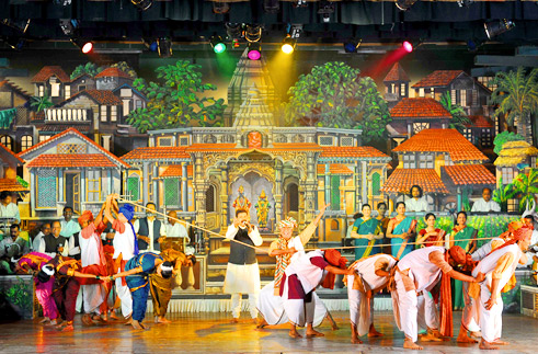 Marathi - Bana a famous Chaurang's program.