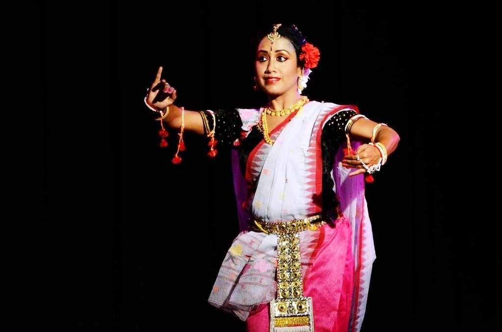 Rinku Das a Manipuri dancer.