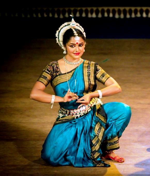 Abhayalakshmi performing in program.
