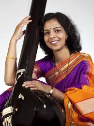 Manjusha Patil Kulkarni performing in concert