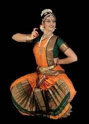Rema Shrikant performing in Vadodara.