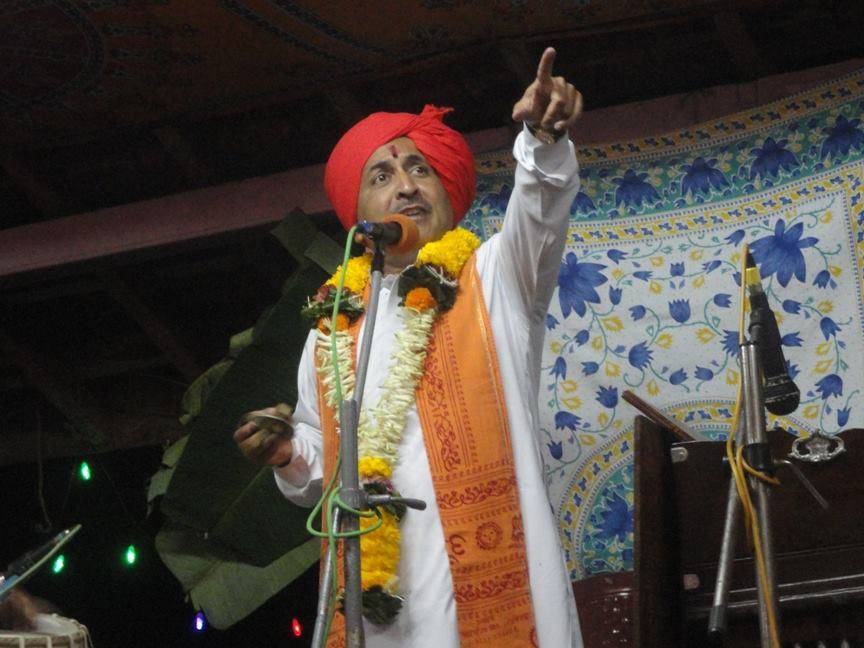 Performing-Keertan.