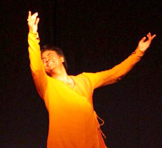 Prashant Shah performing in program