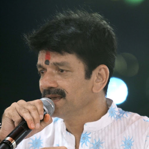 Achal Mehta performing in programme