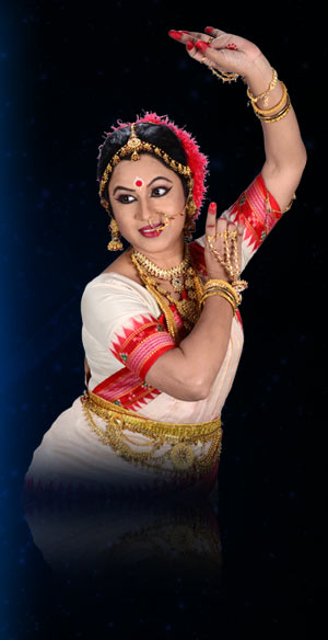 Shubhada Varadkar as  Chitrangada