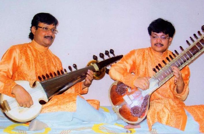 Kedia Brothers - Manoj and Mormukut