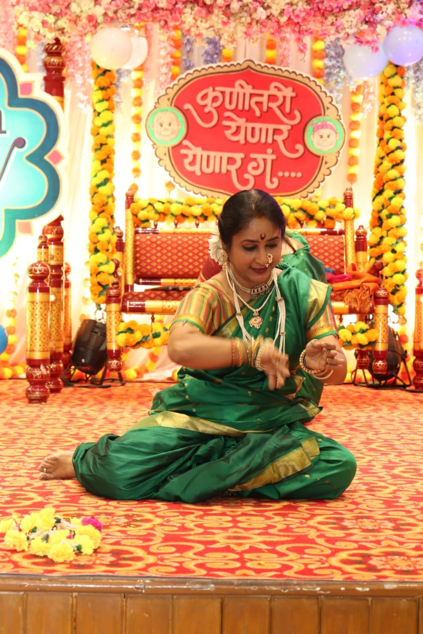 Sucheta Adkar - Leader of Indrani group performing in program