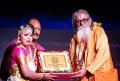 Vineetha Sreejin receiving Award 
