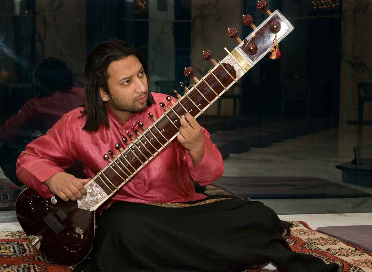 Shakir Khan