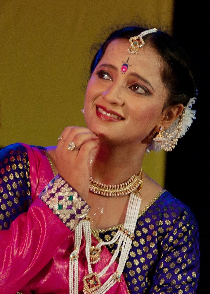 Vrushali Dabake Kathak dancer.