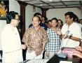Vinay Madke with Balasaheb Thackrey and Laxmikantji